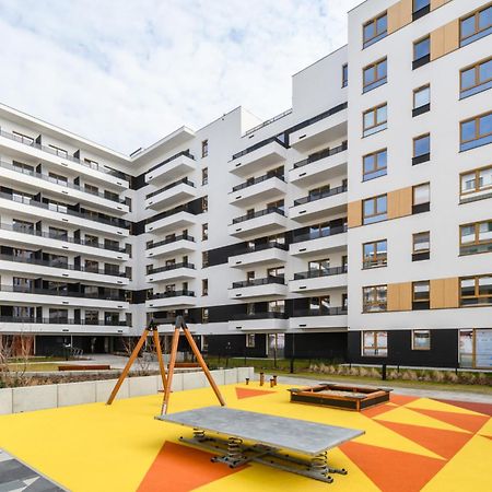 M&R Apartament Airport&Business Premium Komputerowa - Underground Garage - Free Wifi - Netflix - Self Check-In - 5 Min From Chopin Airport Varsó Kültér fotó