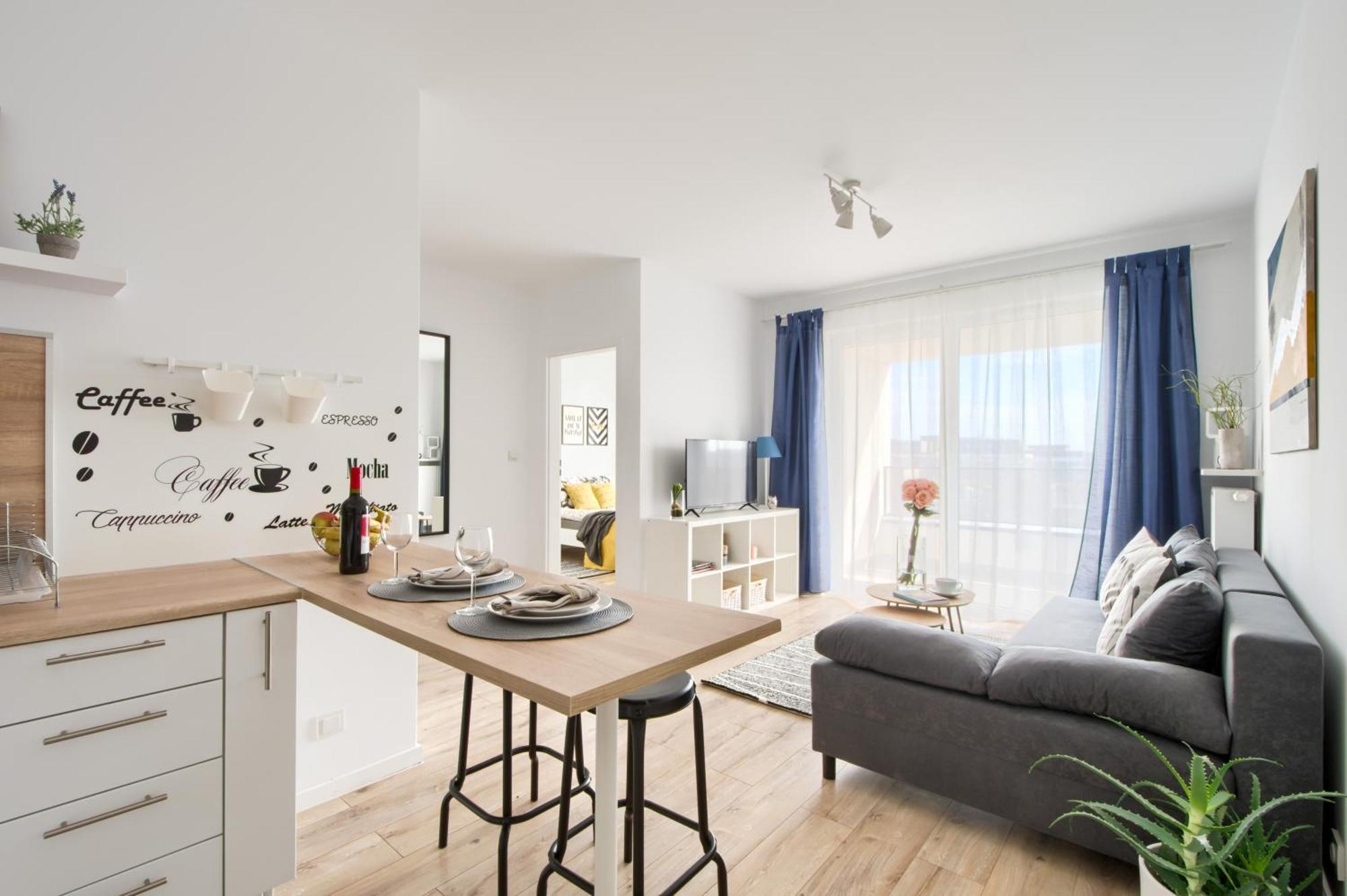 M&R Apartament Airport&Business Premium Komputerowa - Underground Garage - Free Wifi - Netflix - Self Check-In - 5 Min From Chopin Airport Varsó Kültér fotó